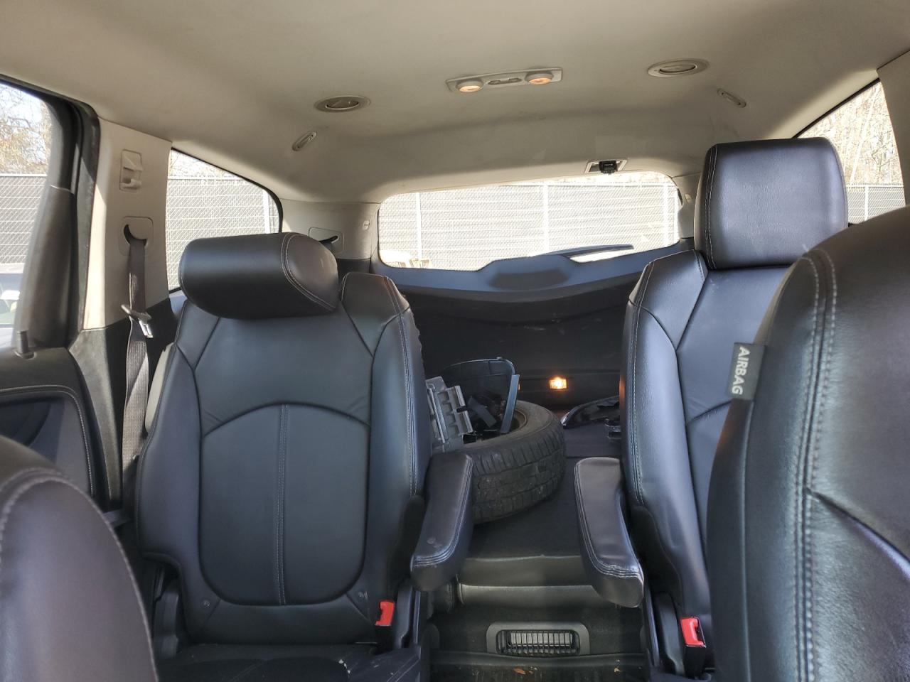 2016 Chevrolet Traverse - Image 10