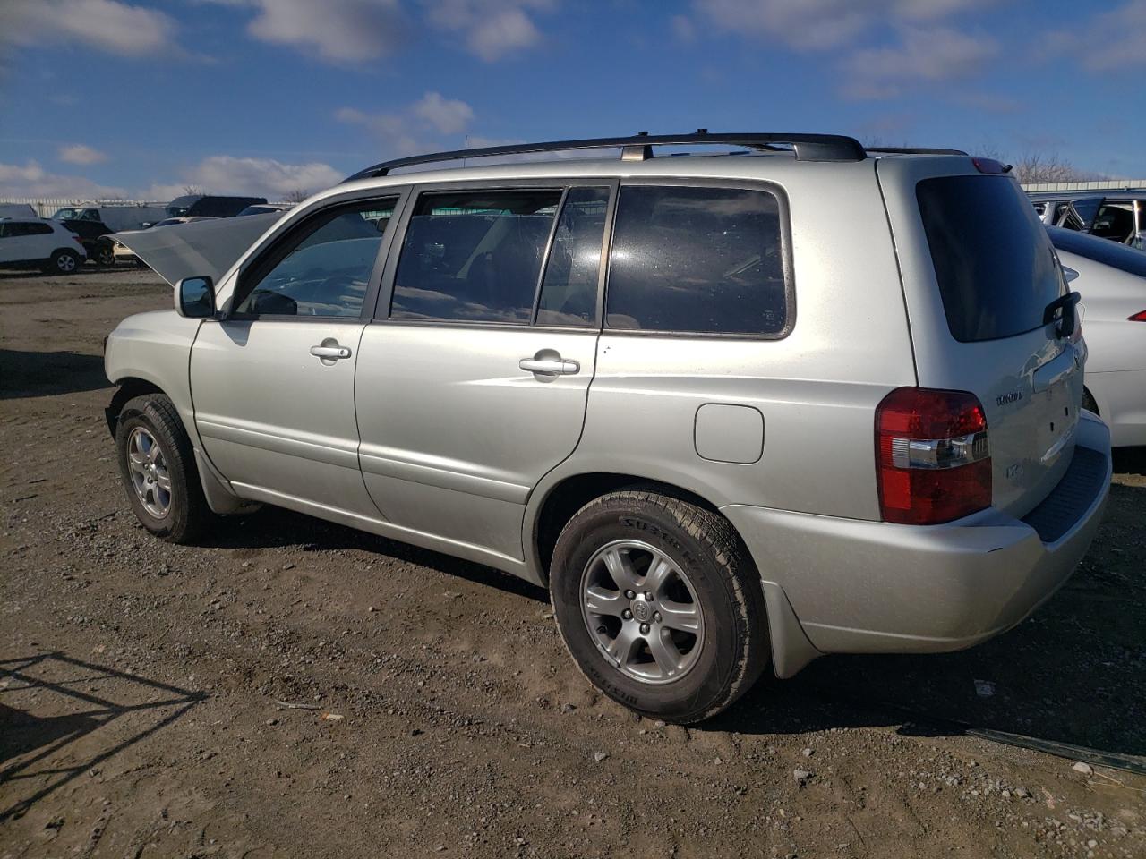 2004 Toyota Highlander - Image 2