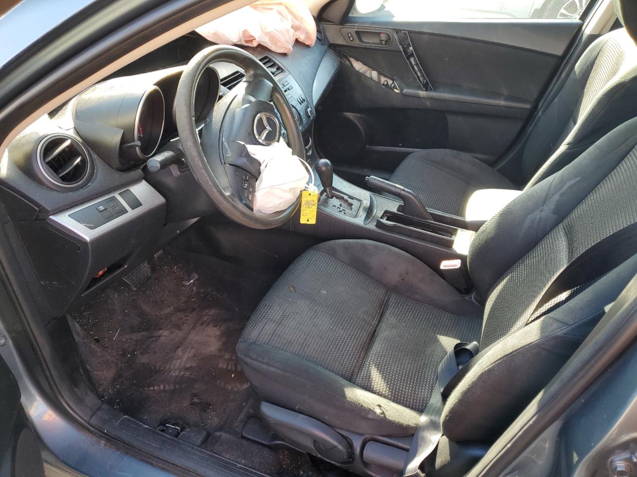2013 Mazda 3 - Image 7