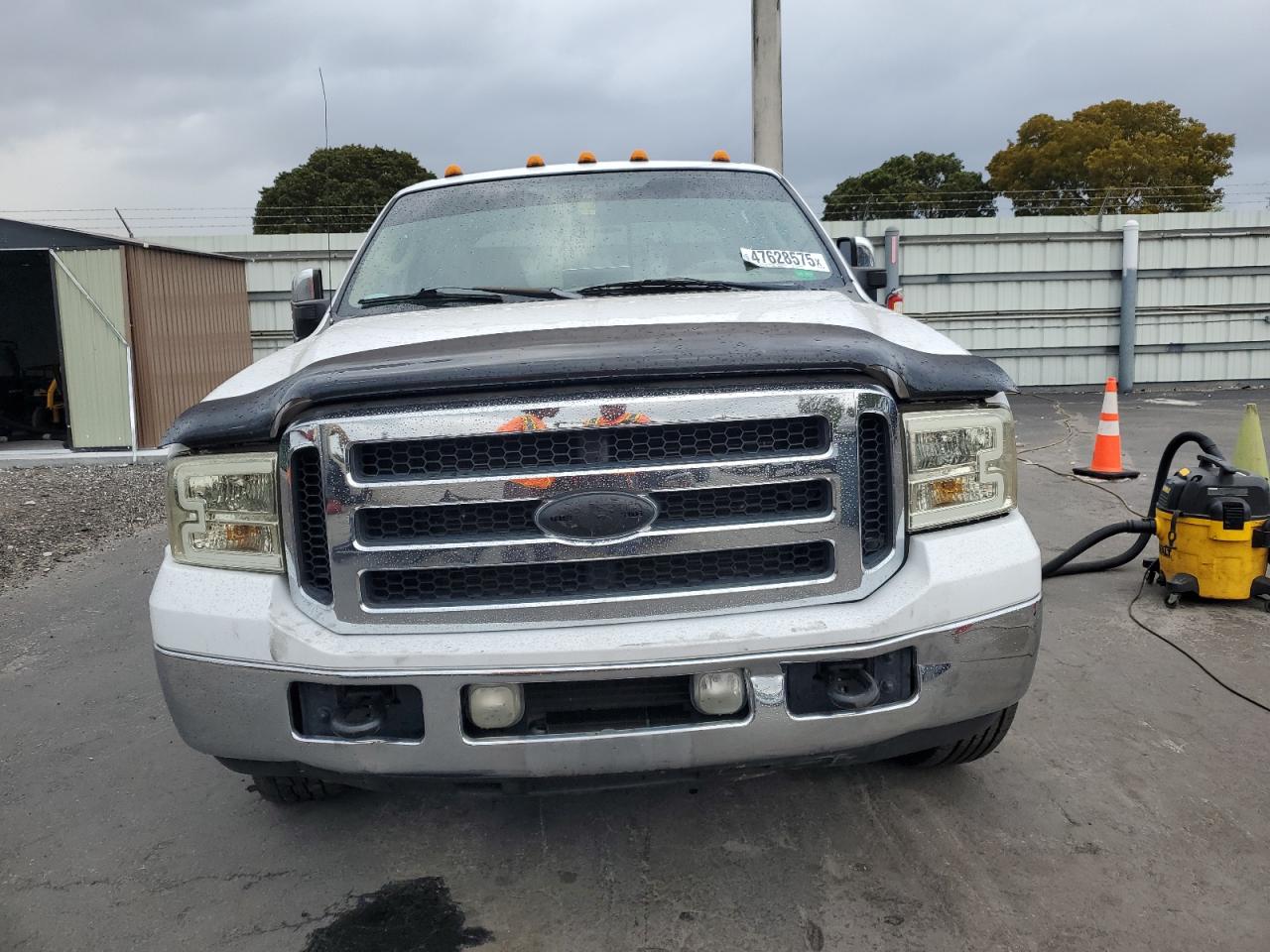 2006 Ford F350 - Image 5