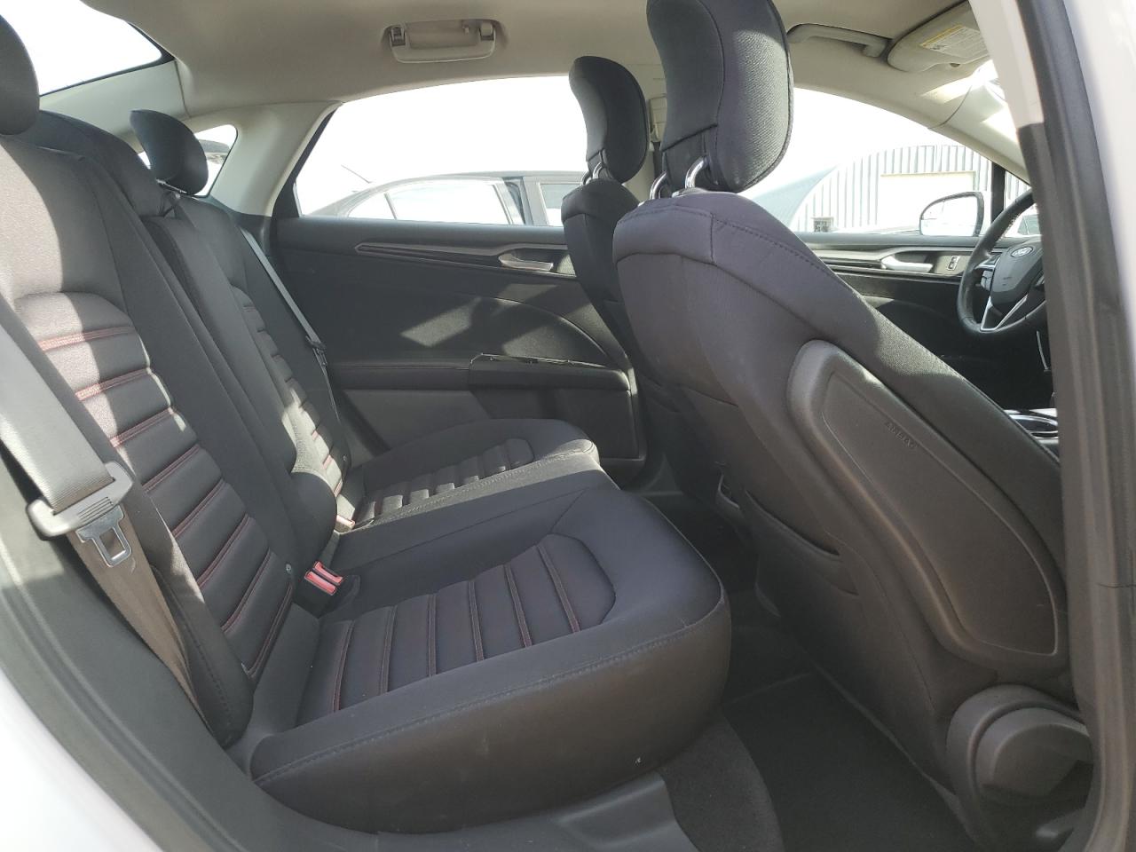 2013 Ford Fusion - Image 10