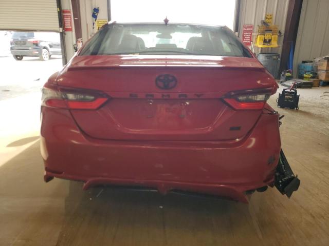  TOYOTA CAMRY 2022 Czerwony