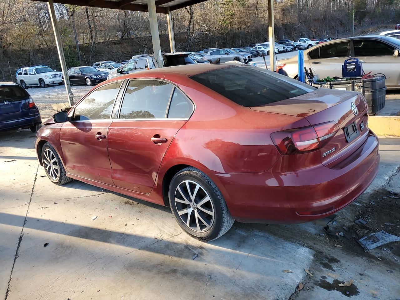 2017 Volkswagen Jetta - Image 2