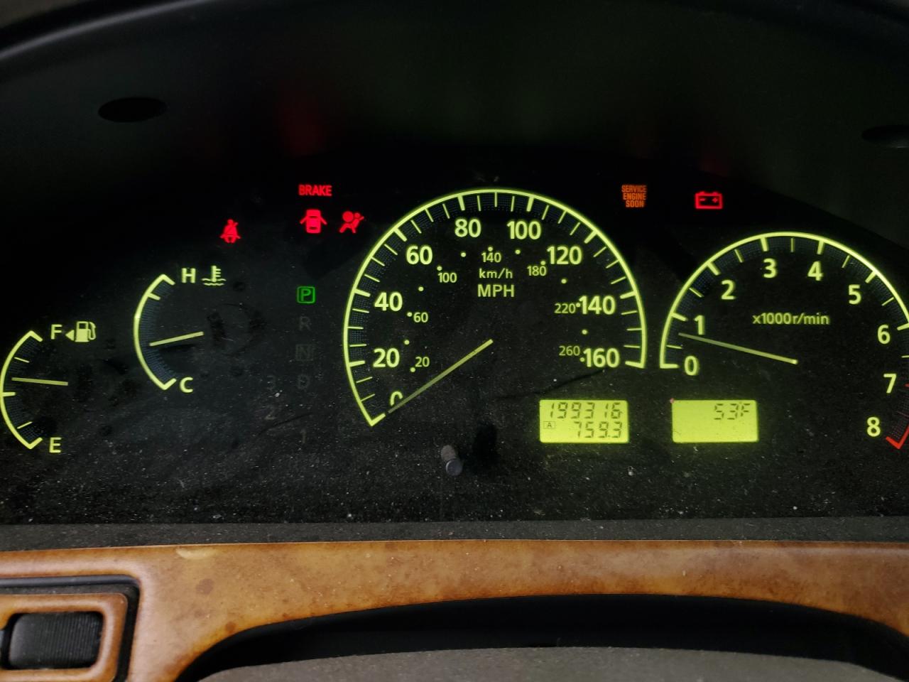 2002 Infiniti I - Image 9