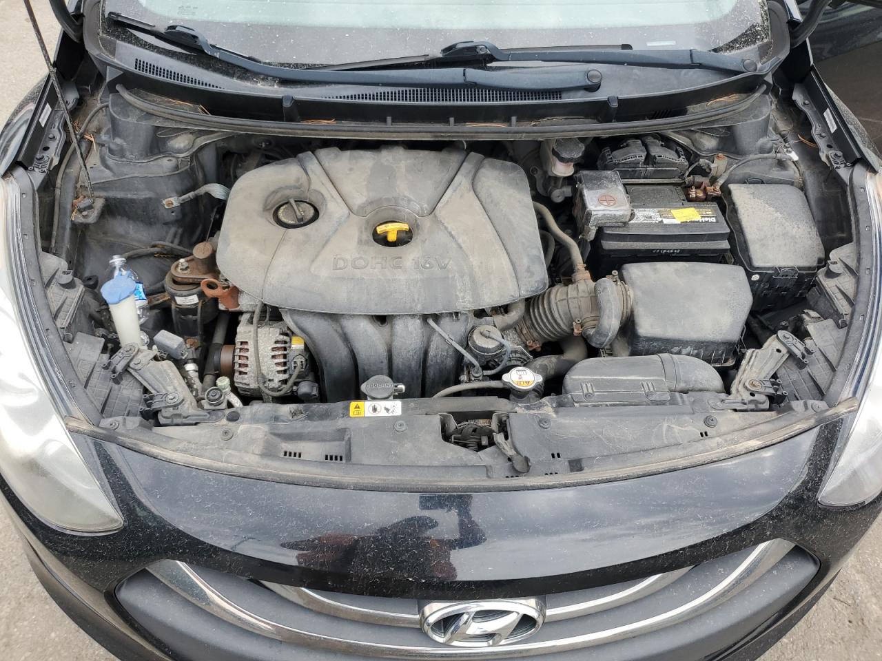 2013 Hyundai Elantra - Image 11