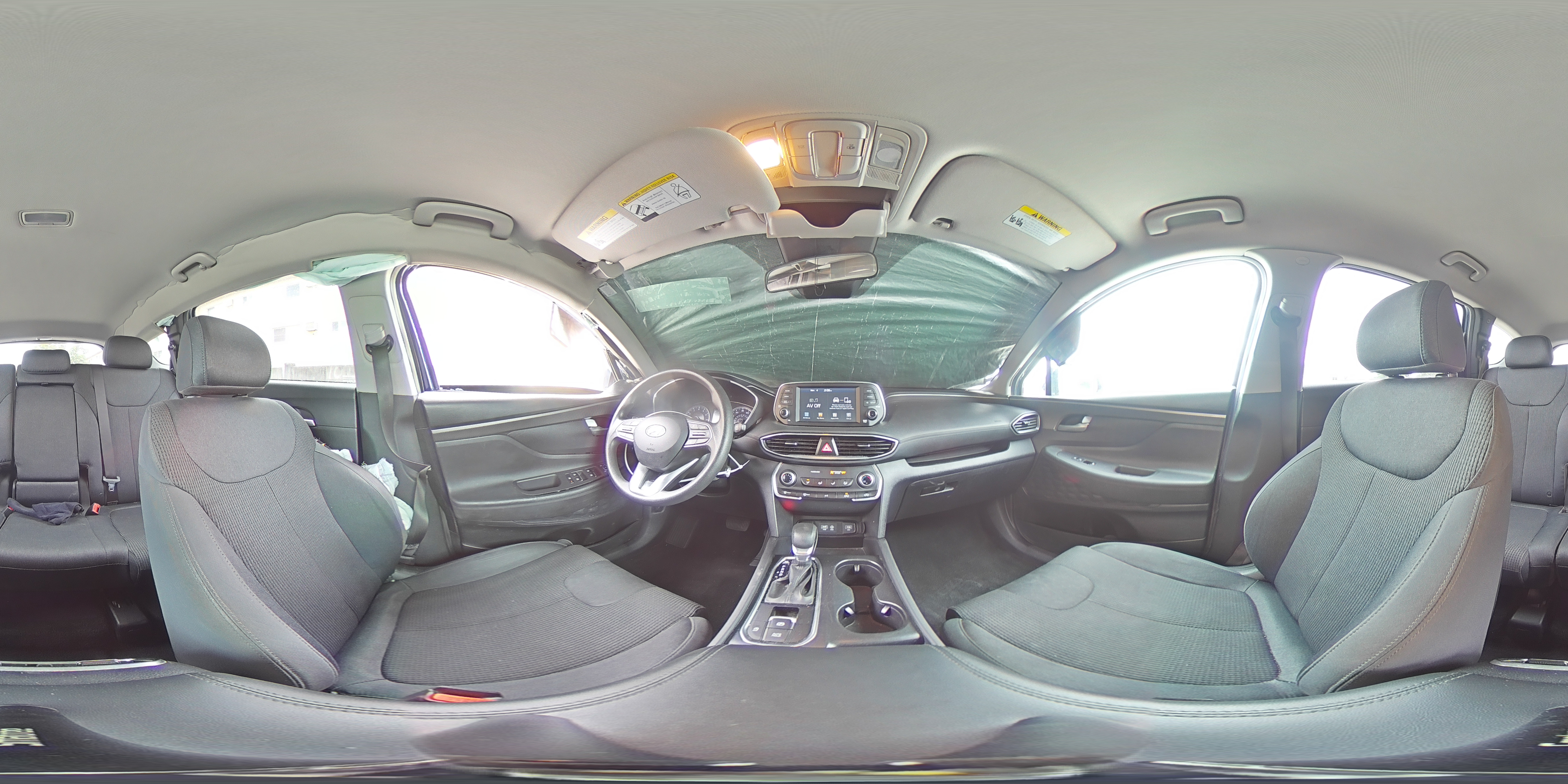 2020 Hyundai Santa Fe - Image 13