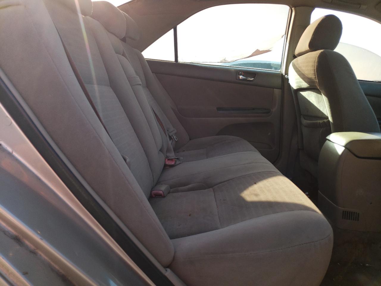 2006 Toyota Camry - Image 10