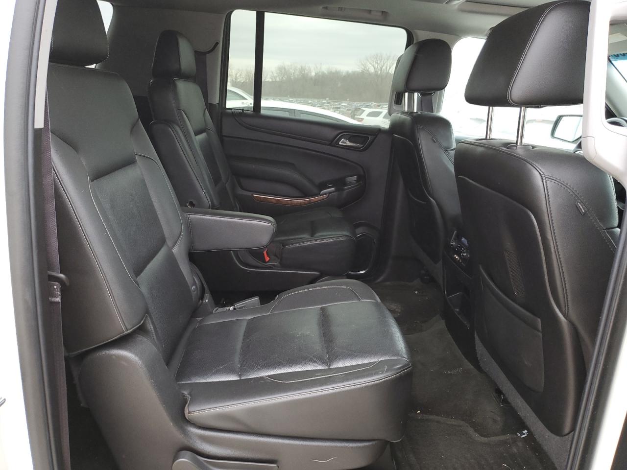 2015 Chevrolet Suburban - Image 11