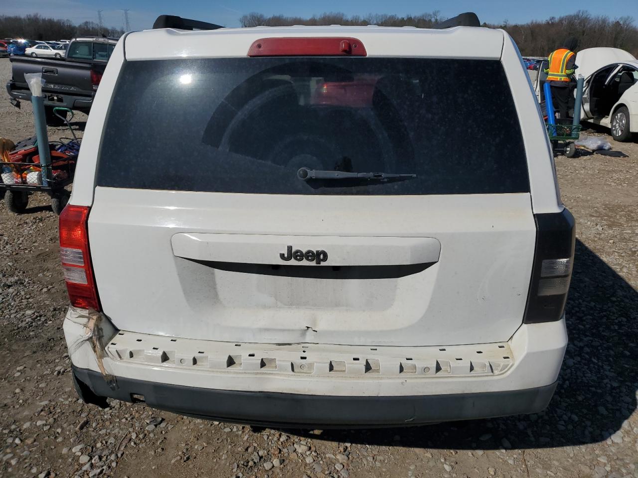 2012 Jeep Liberty (Patriot) - Image 6