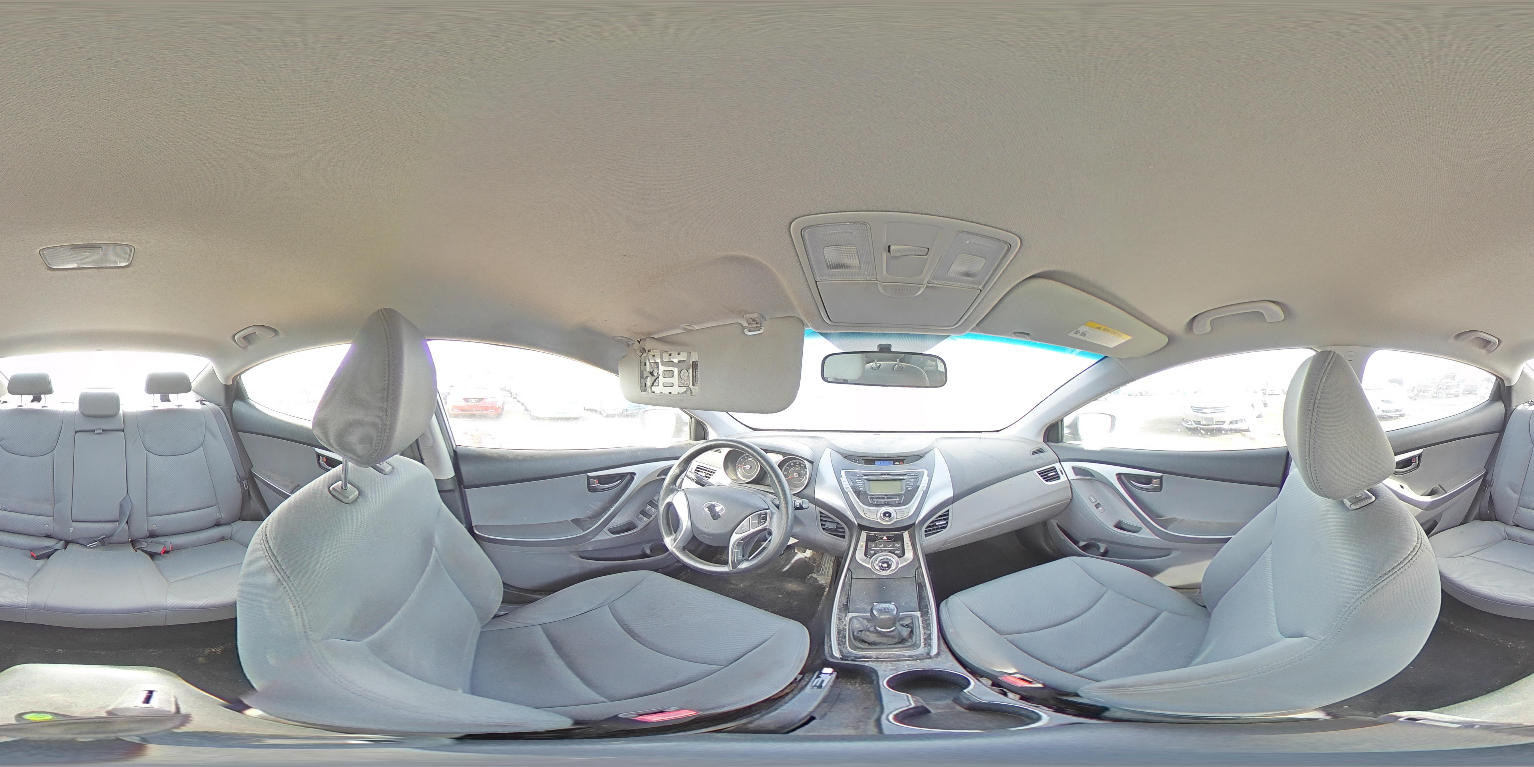 2013 Hyundai Elantra - Image 13