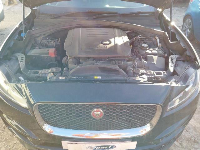 2016 JAGUAR F-PACE PRE