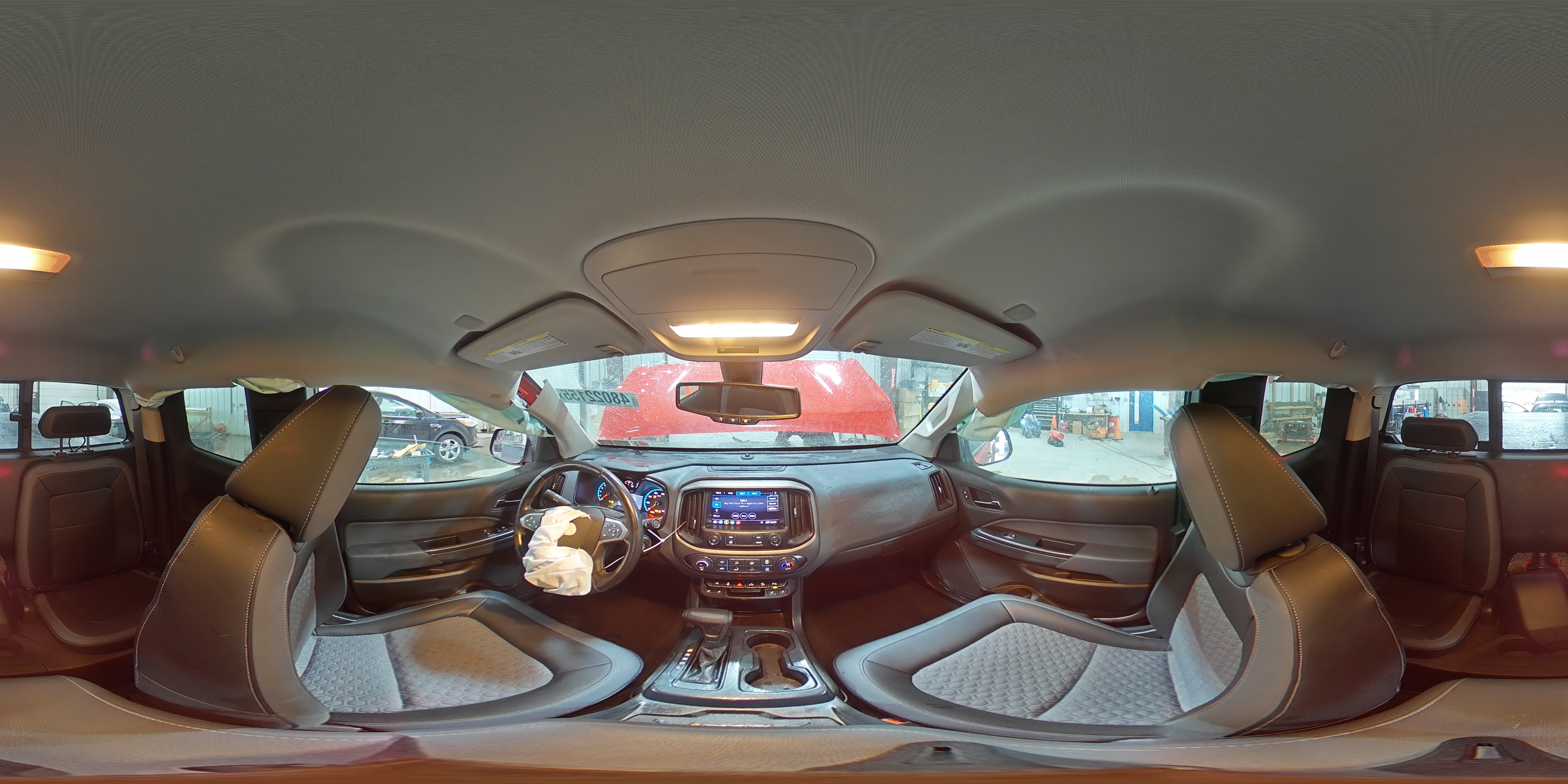 2019 Chevrolet Colorado - Image 14