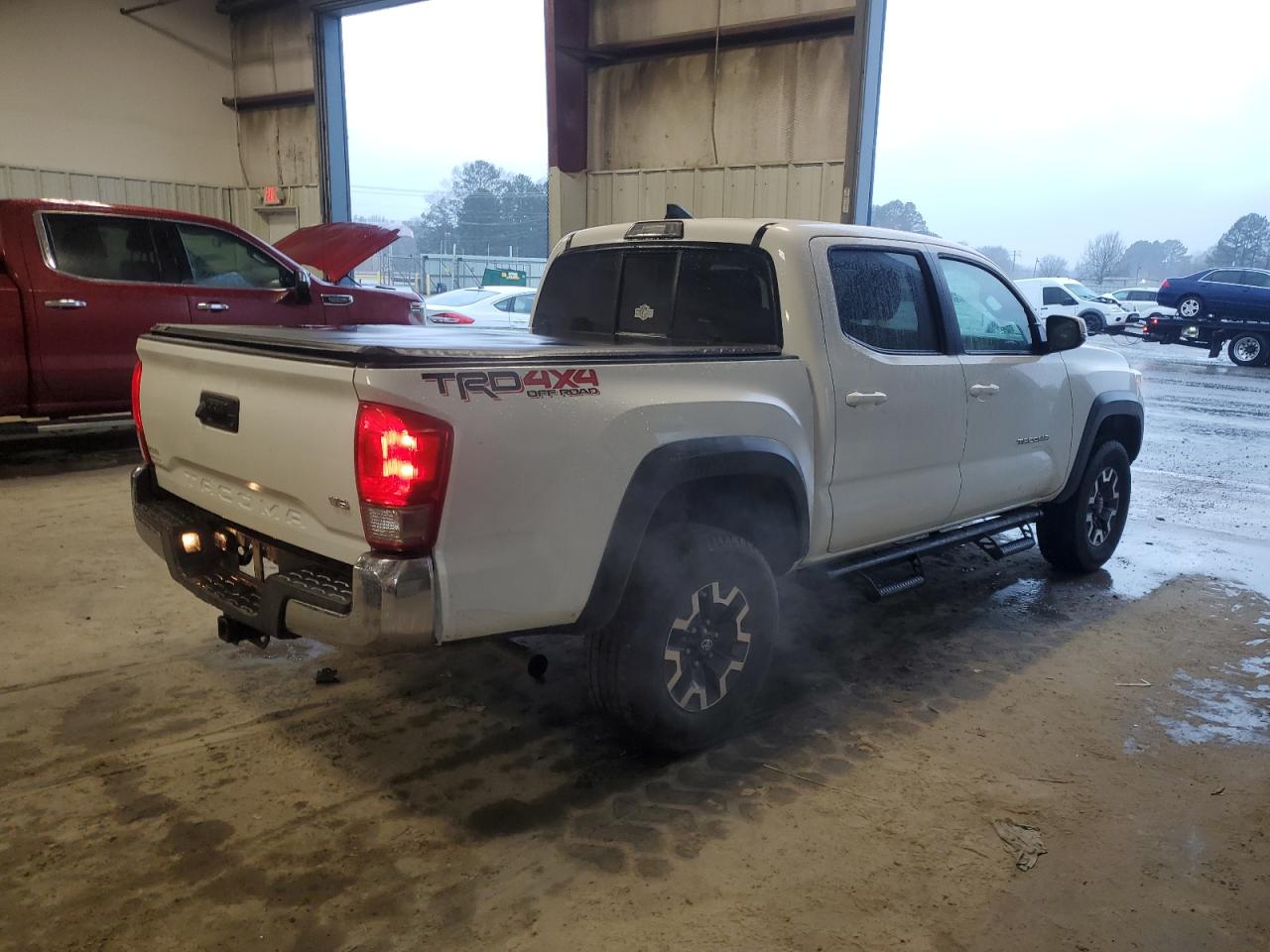 2016 Toyota Tacoma - Image 3