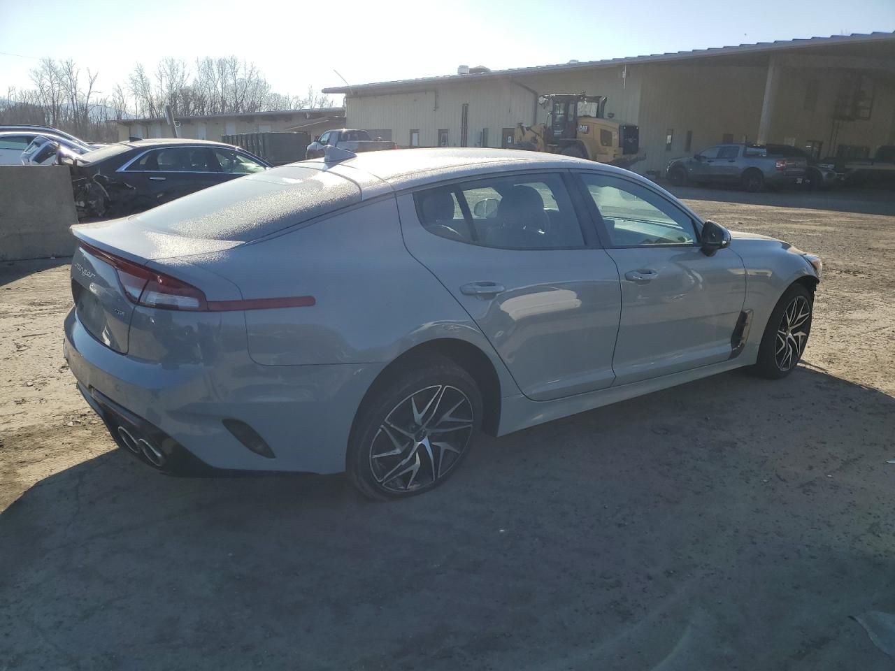 2023 Kia Stinger - Image 3