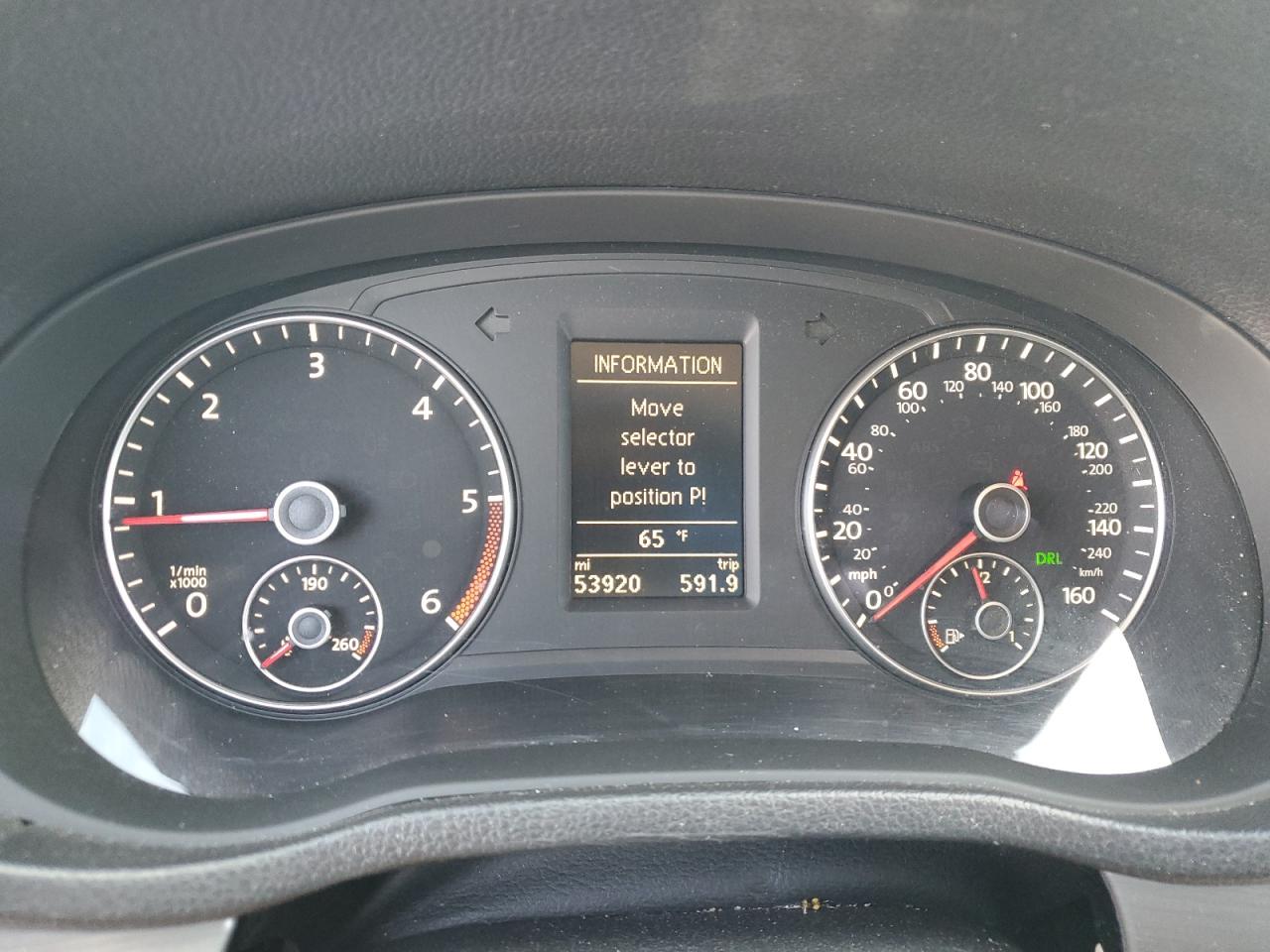 2014 Volkswagen Passat - Image 9
