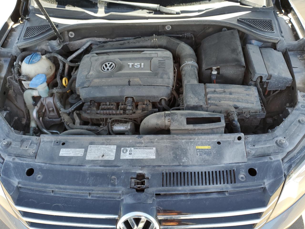 2015 Volkswagen Passat - Image 11