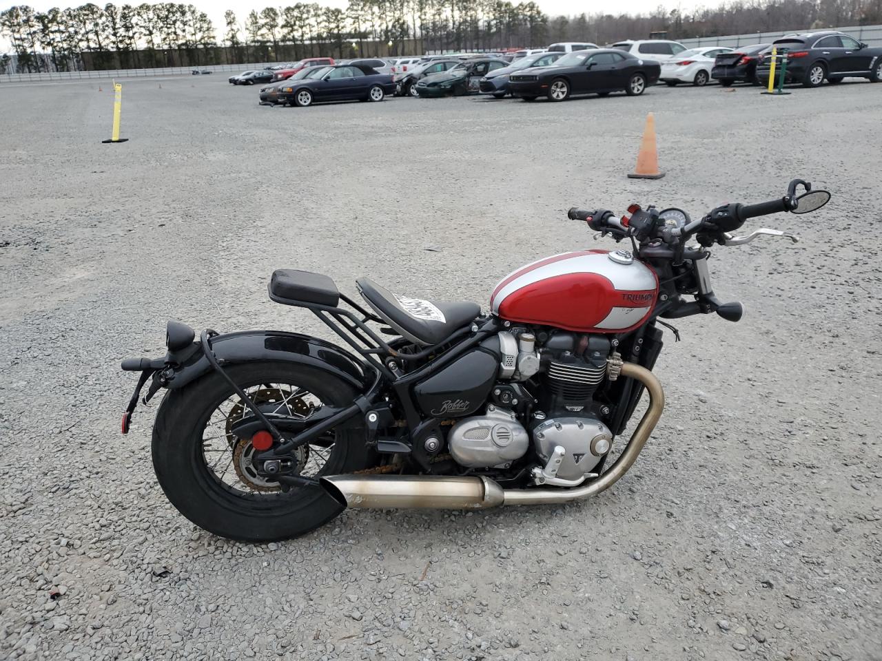 2019 Triumph Motorcycle Bonneville Bobber იყიდება Lumberton-ში, NC - All Over