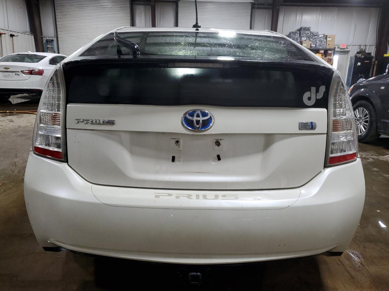 2011 Toyota Prius - Image 6