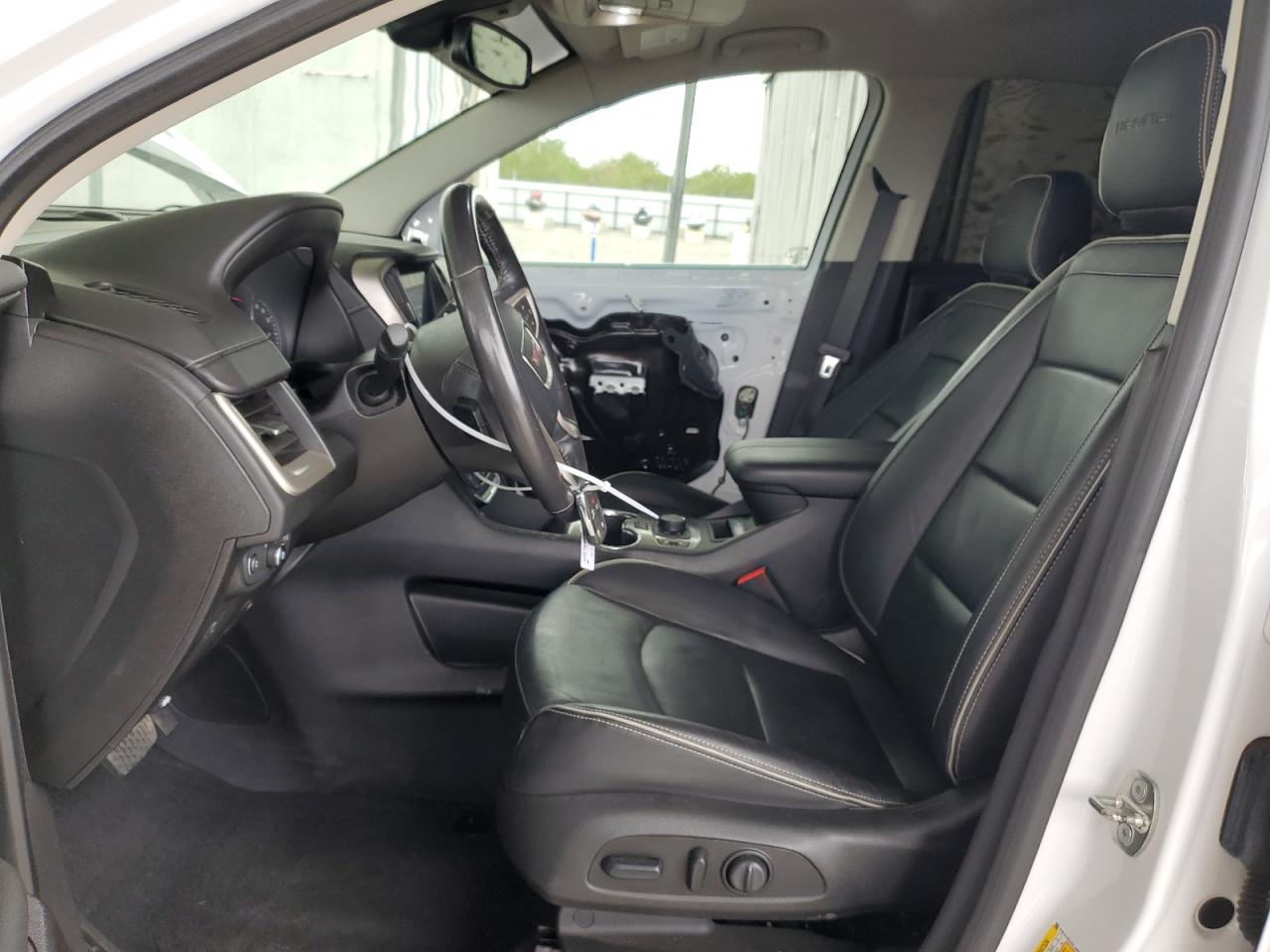 2019 GMC Terrain - Image 7