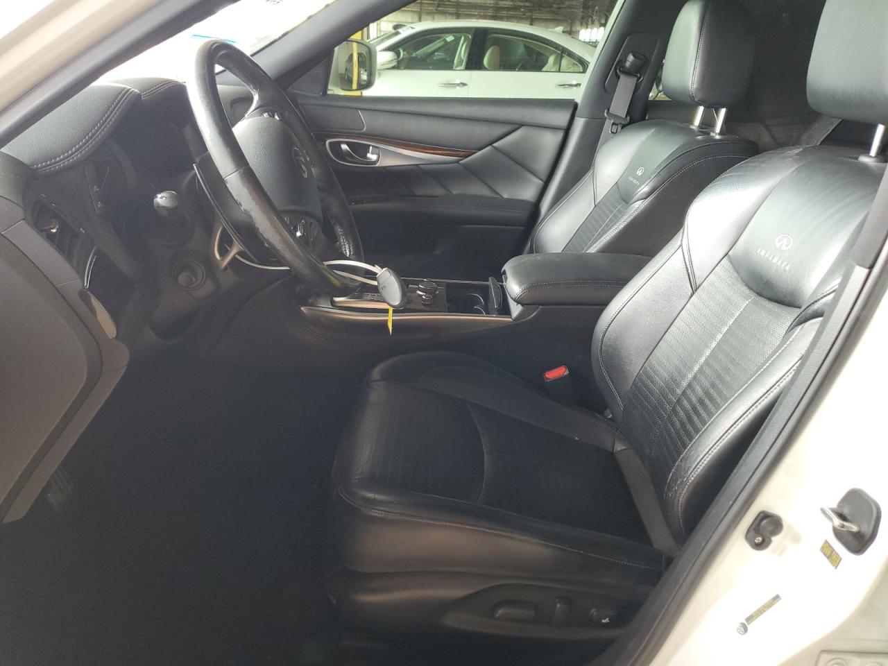 2013 Infiniti M - Image 7
