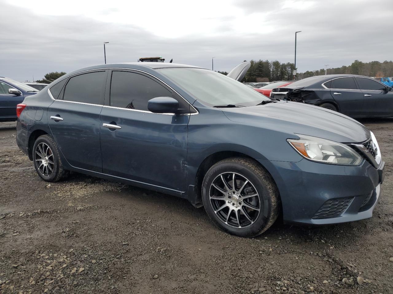 2017 Nissan Sentra - Image 4
