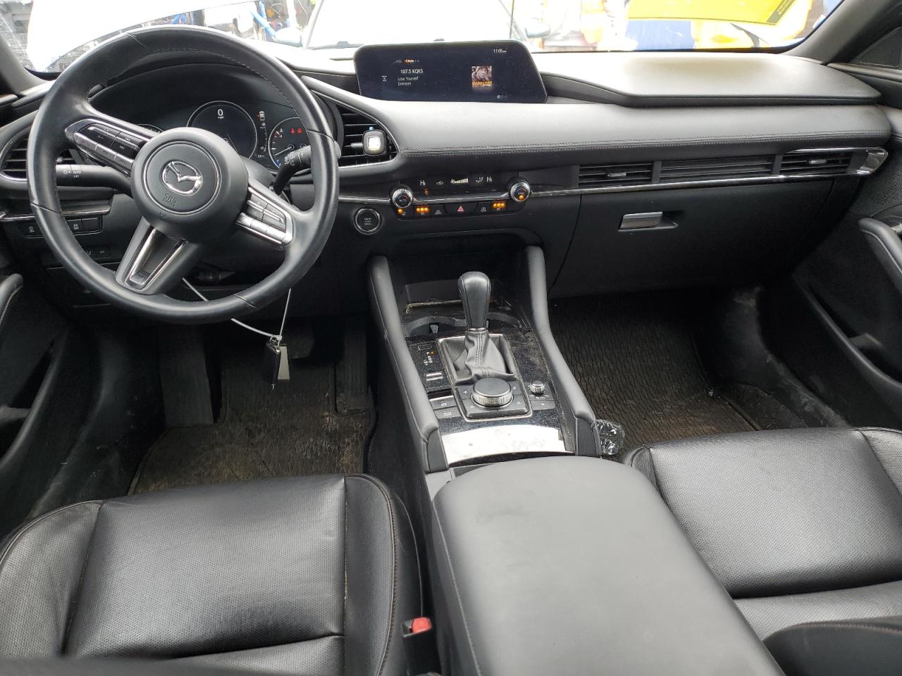 2021 Mazda 3 - Image 8