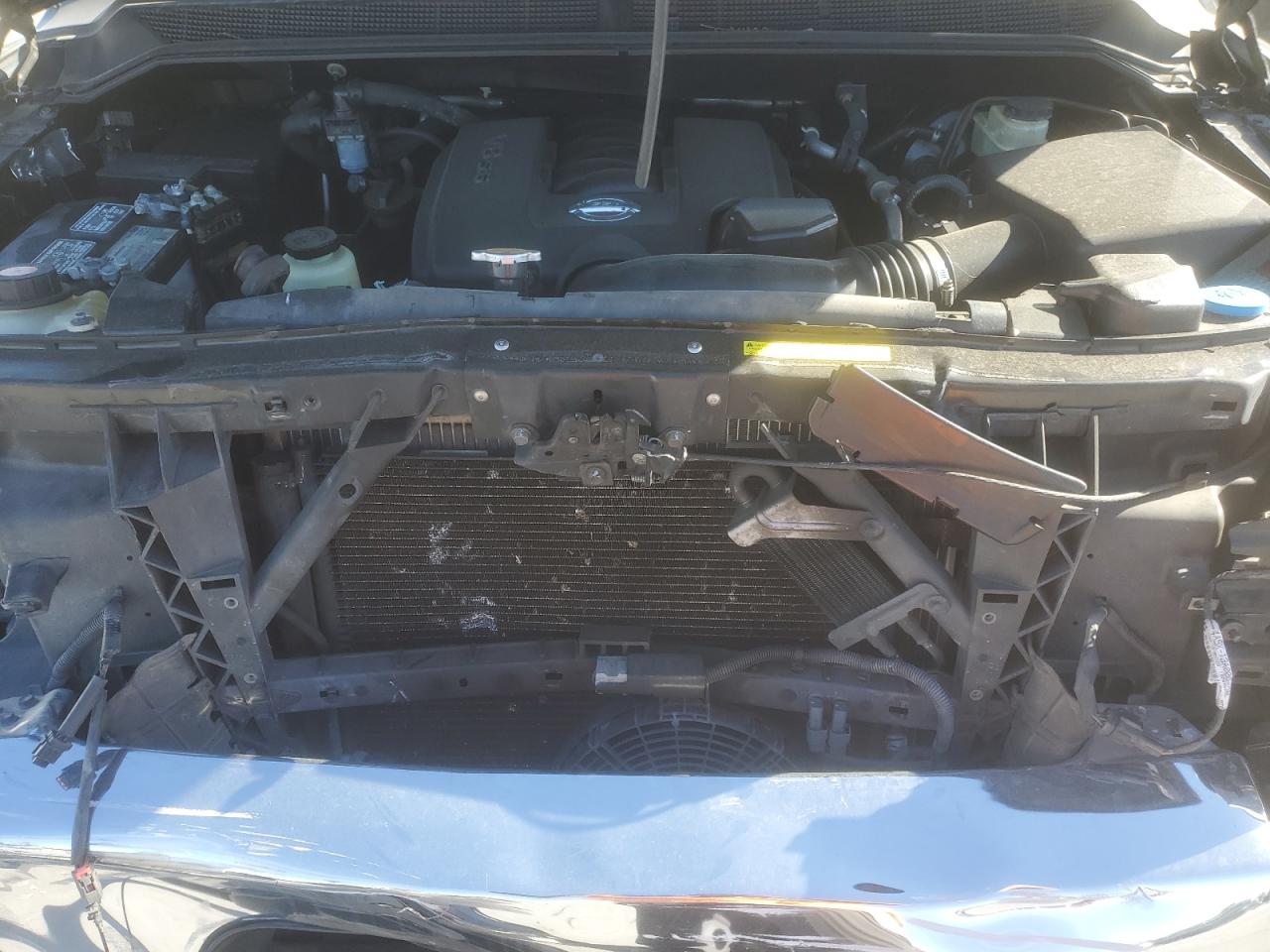 2005 Nissan Armada - Image 11