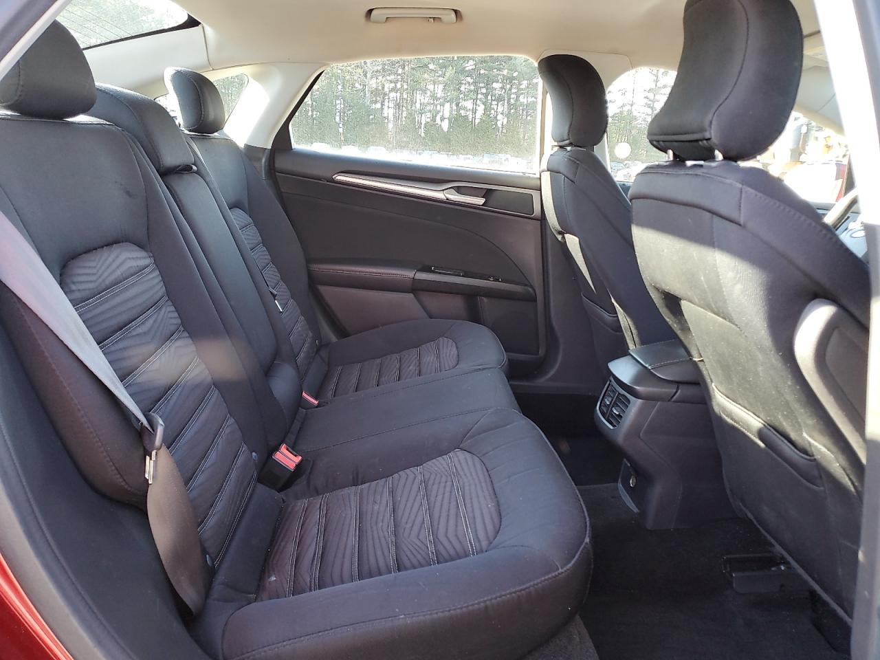 2016 Ford Fusion - Image 10