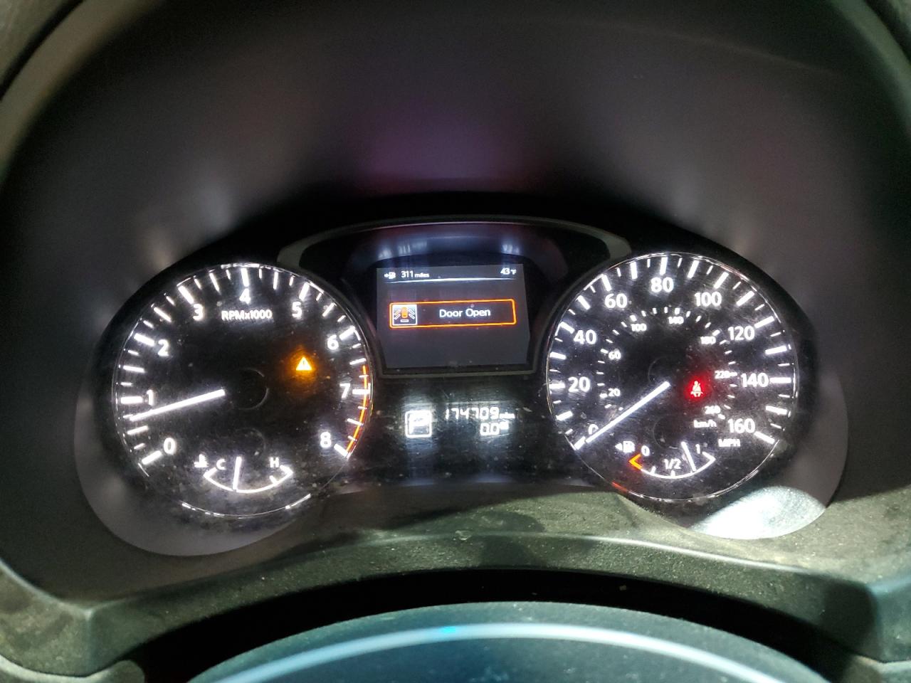 2013 Nissan Altima - Image 9