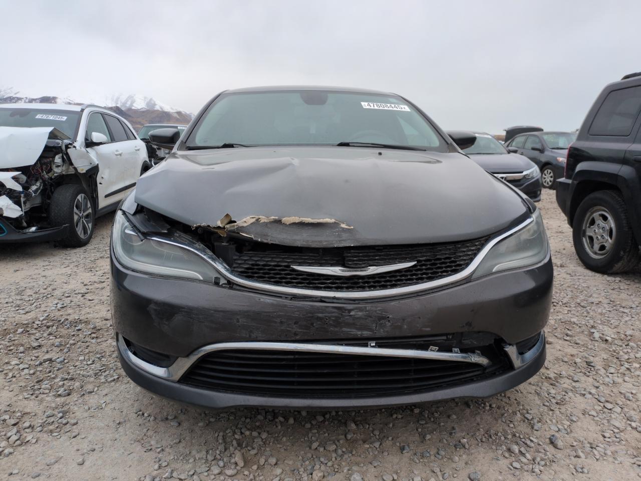 2015 Chrysler 200 - Image 5