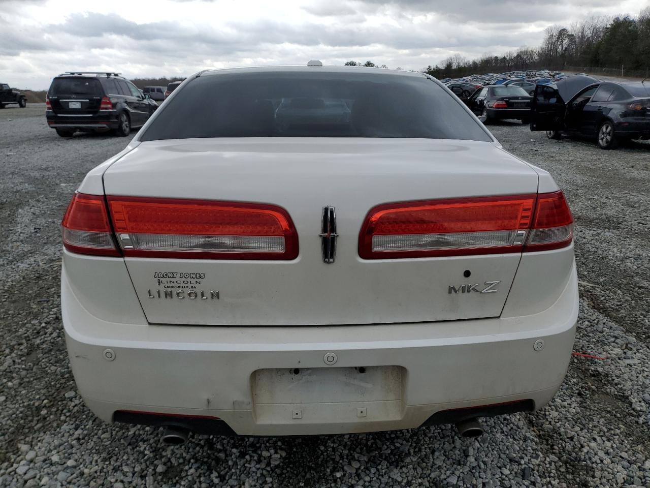 2012 Lincoln MKZ - Image 6
