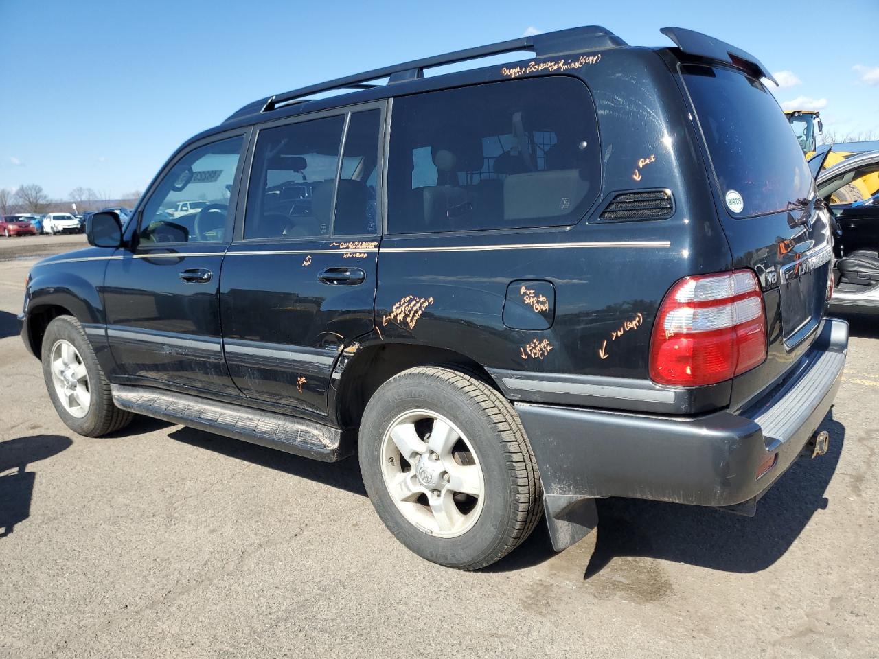 2005 Toyota Land Cruiser - Image 2