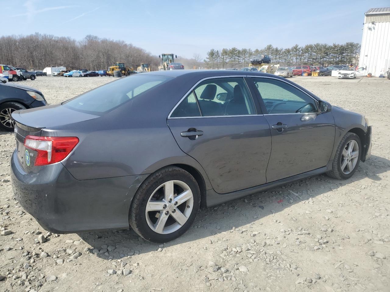 2013 Toyota Camry - Image 3