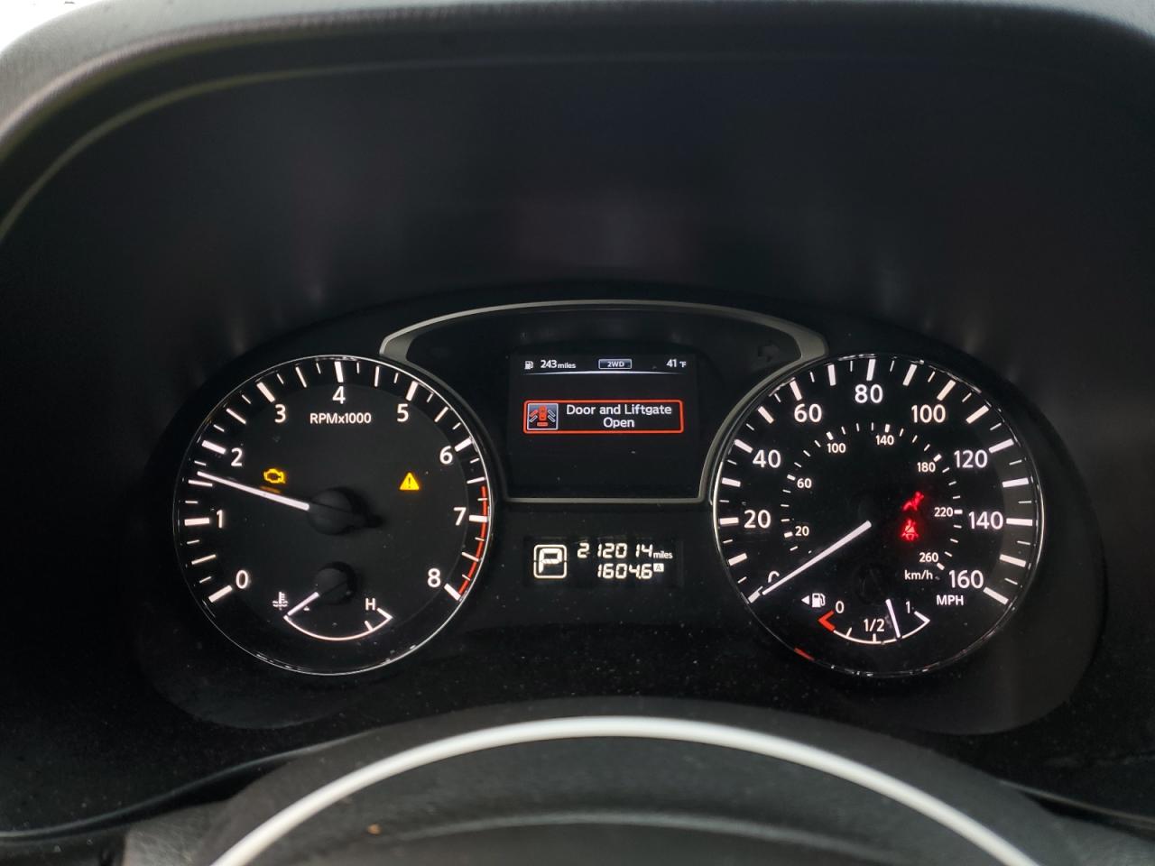 2014 Nissan Pathfinder - Image 9