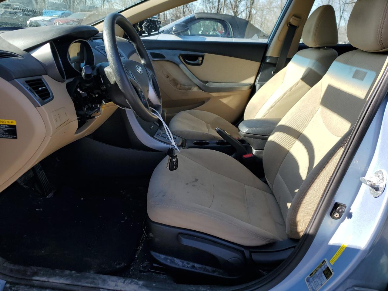 2013 Hyundai Elantra - Image 7