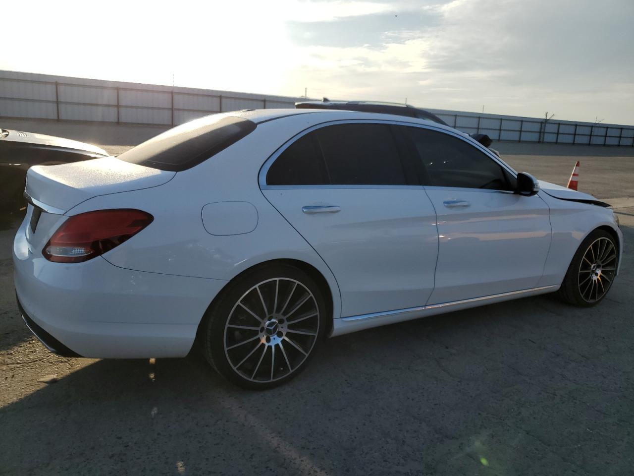 2018 Mercedes-Benz C-klasse - Image 3