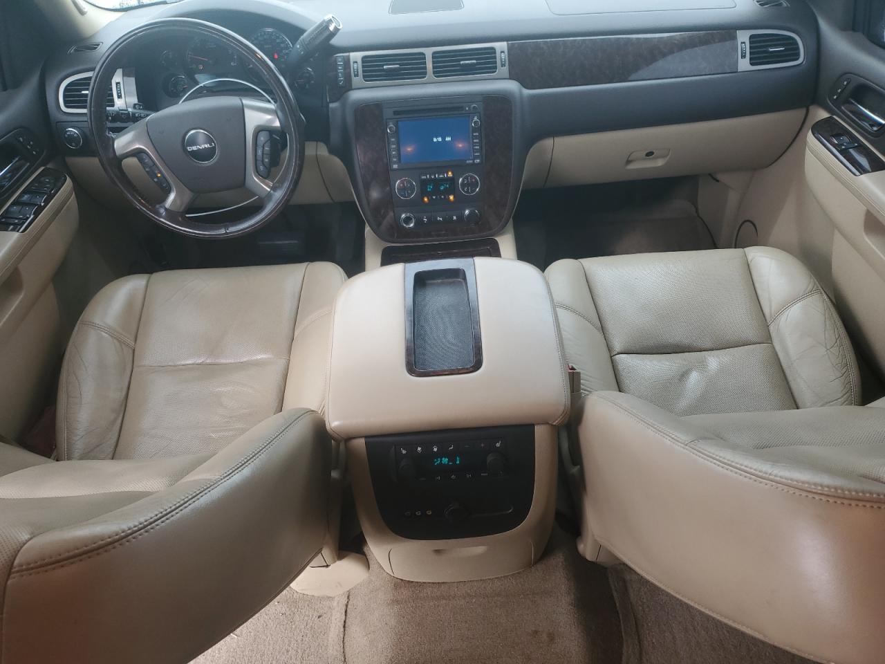 2010 GMC Yukon - Image 8