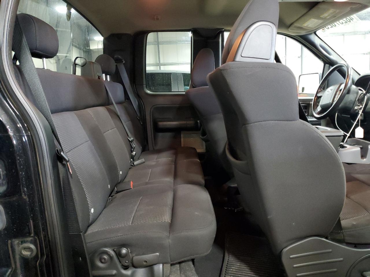 2004 Ford F-150 - Image 10