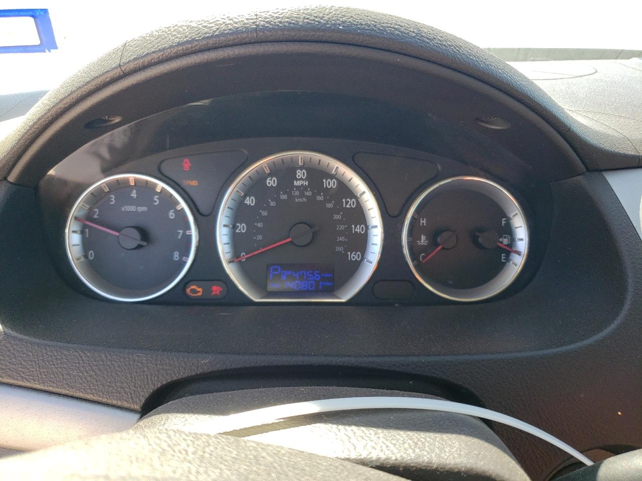 2010 Hyundai Sonata - Image 9
