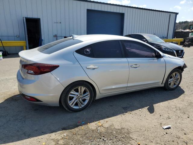  HYUNDAI ELANTRA 2019 Серебристый