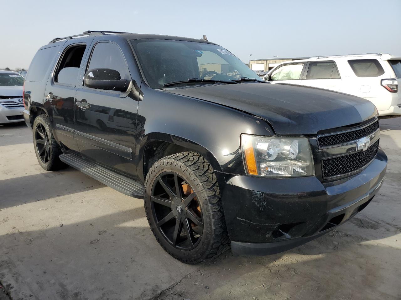 2013 Chevrolet Tahoe - Image 4
