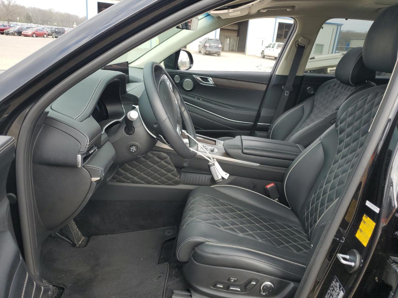 2024 Genesis GV80 - Image 7