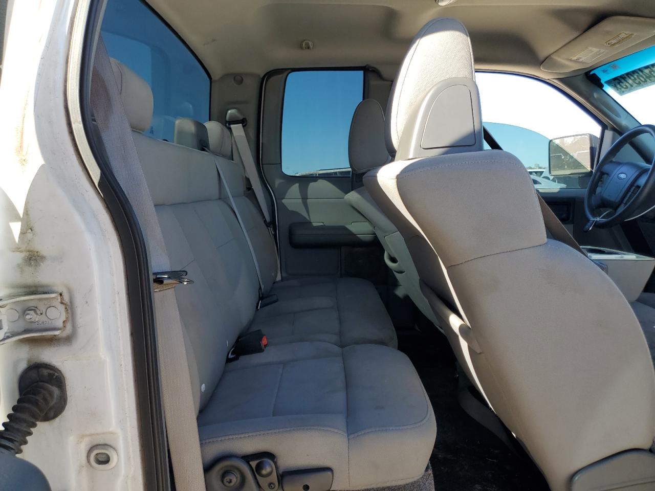 2006 Ford F-150 - Image 10