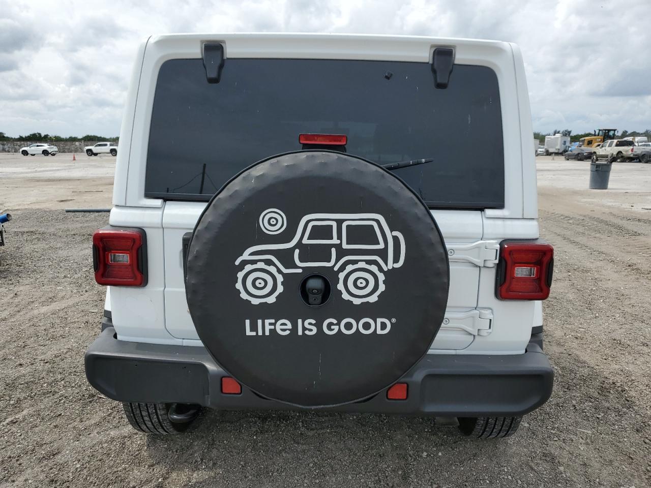 2019 Jeep Wrangler - Image 6