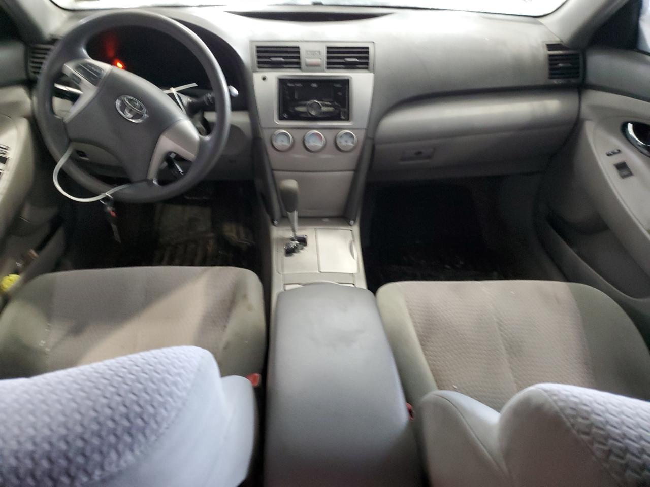 2010 Toyota Camry - Image 8