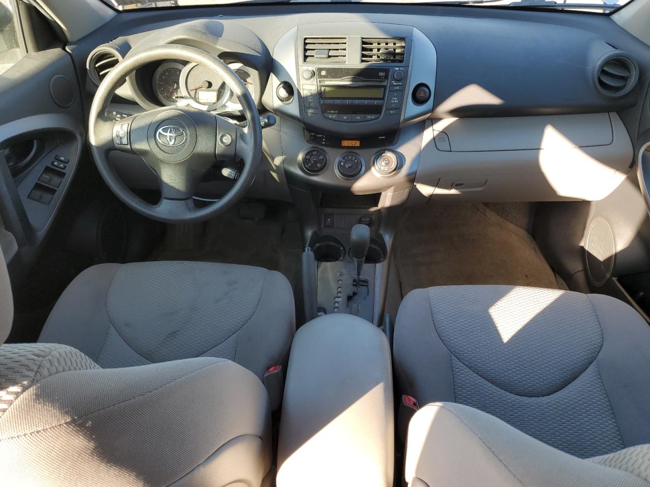 2011 Toyota RAV 4 - Image 8