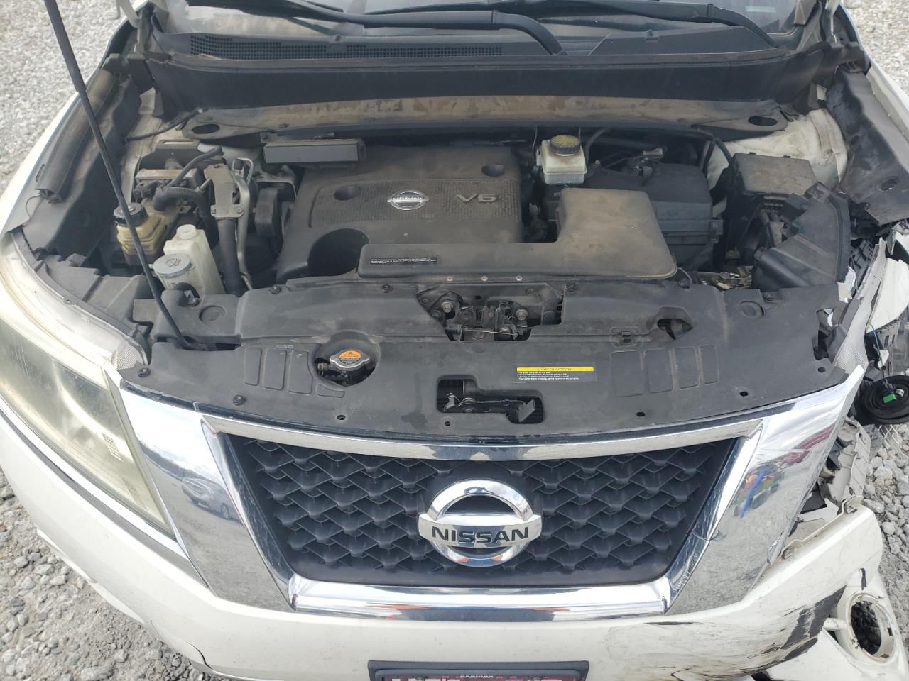2013 Nissan Pathfinder - Image 12