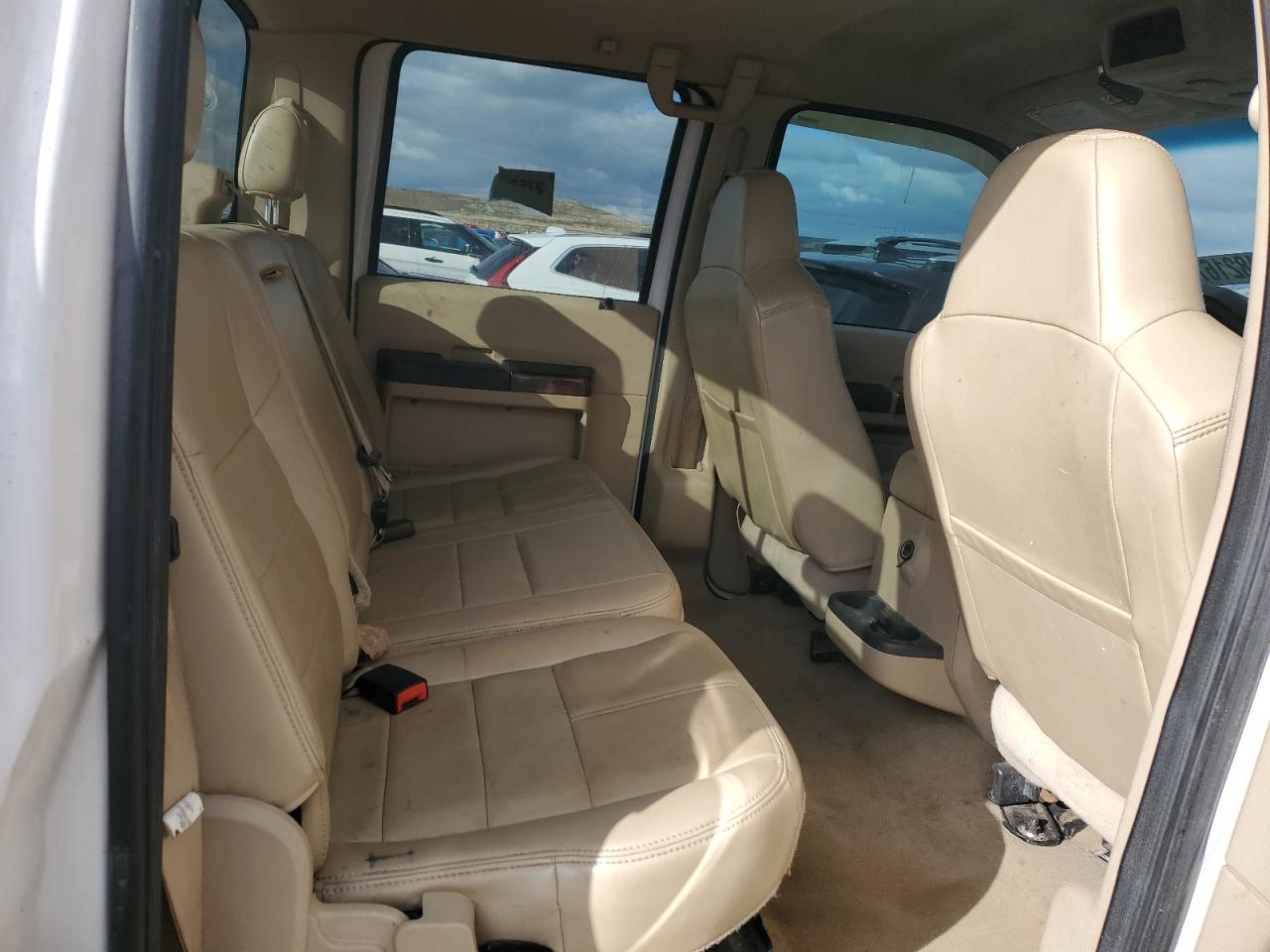 2010 Ford F350 - Image 10