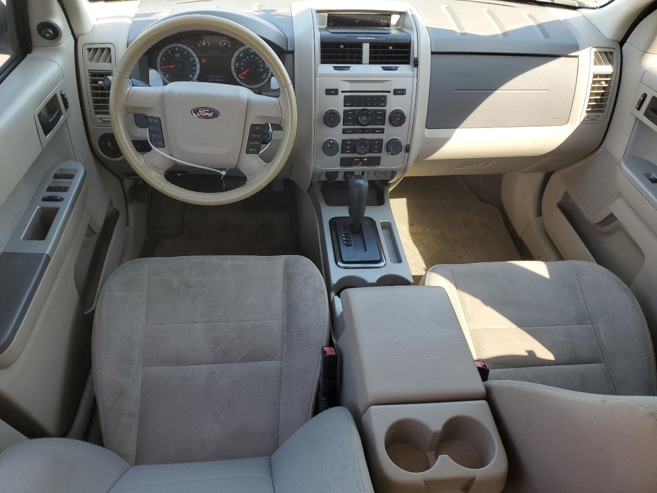 2011 Ford Escape - Image 8