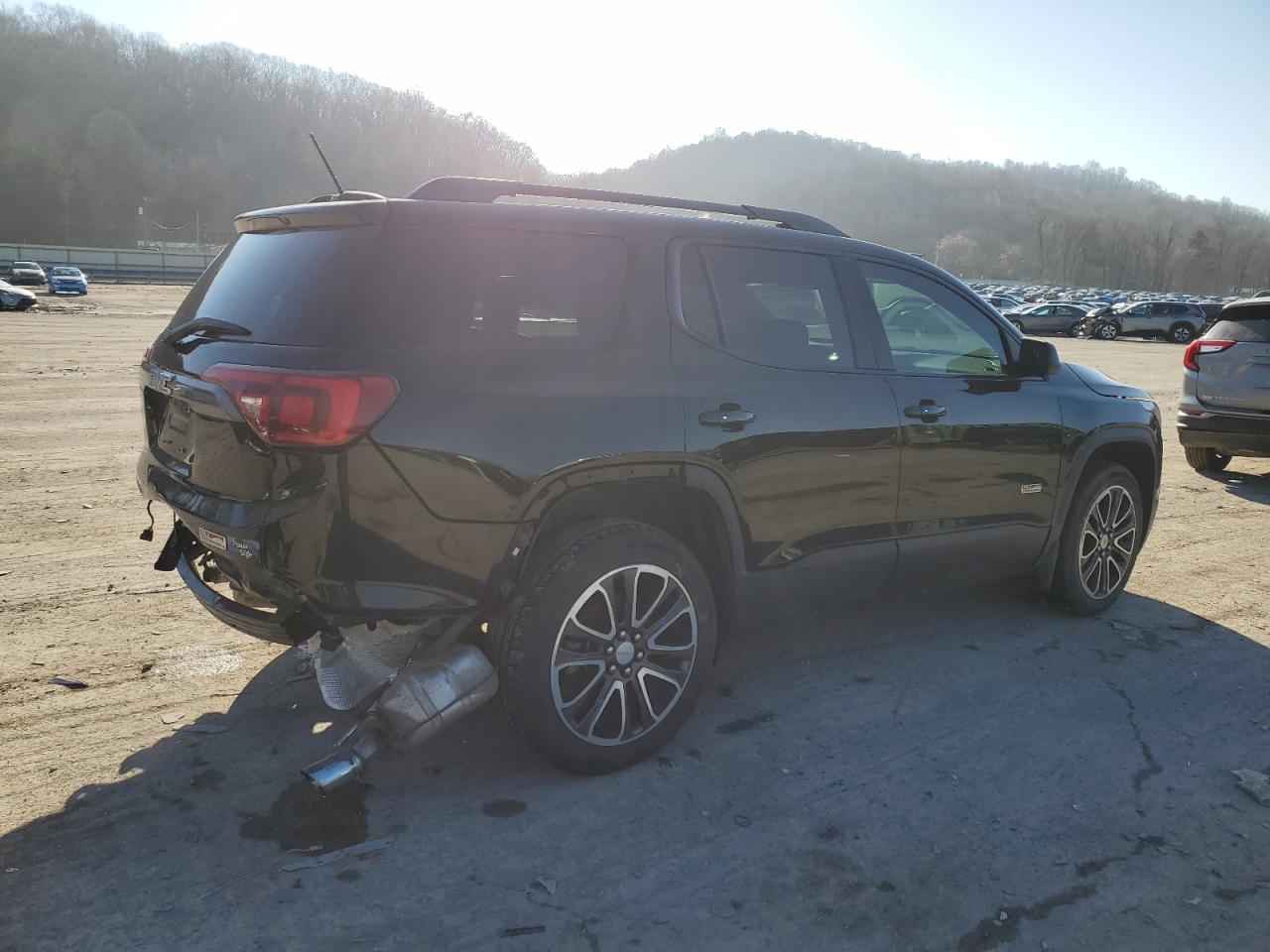 2018 GMC Acadia - Image 3